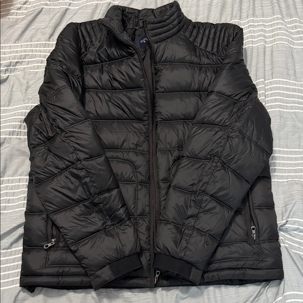 Roundtree & Yorke Women's Classic Black Puffer Jacket